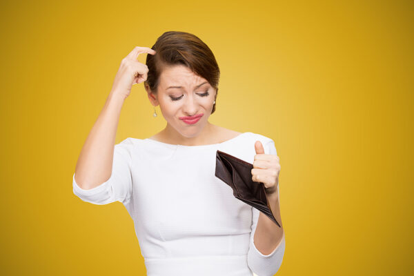 A confused woman with an empty wallet. Is it safe?
